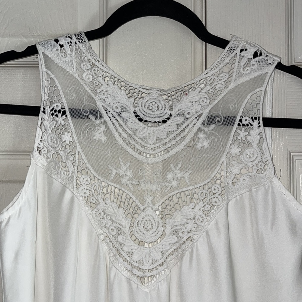 Jen’s Pirate Booty For Free People White/Ivory Lace And Satin Sleeveless… - Picture 4 of 10